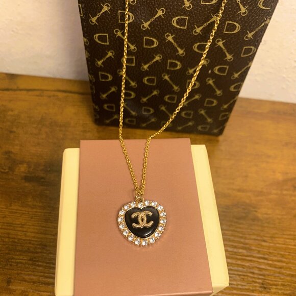 CC Bag Charm Necklace - Picture 1 of 4